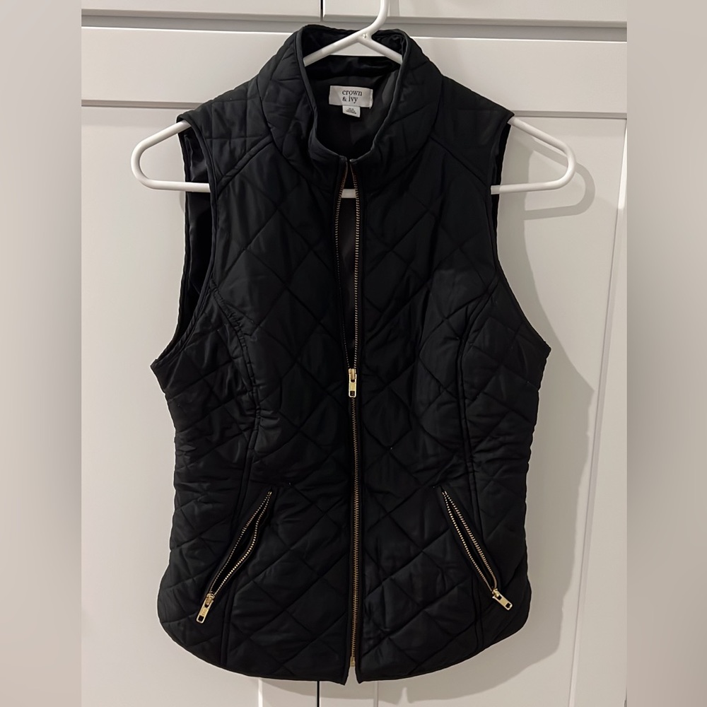 Crown&Ivy Black Vest XS